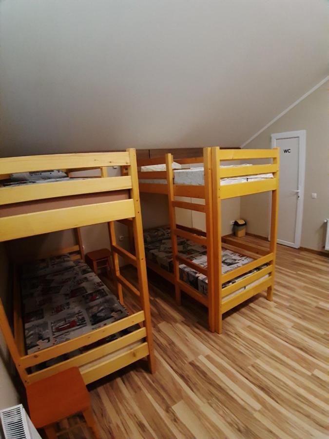 Hostel U Pottera แชร์นิฟซี ภายนอก รูปภาพ
